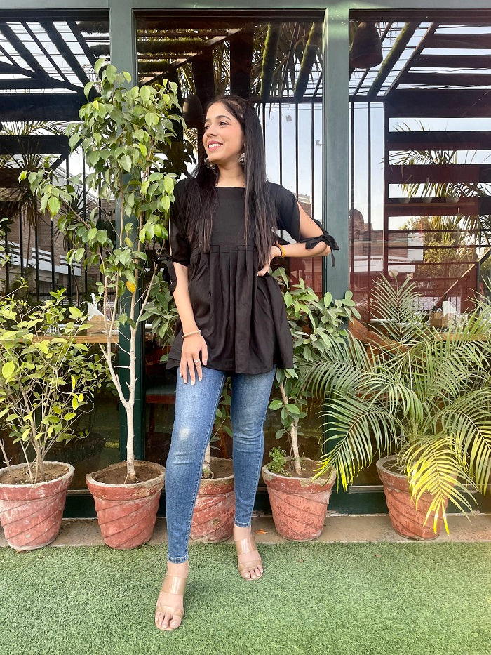 Black Trendy Top