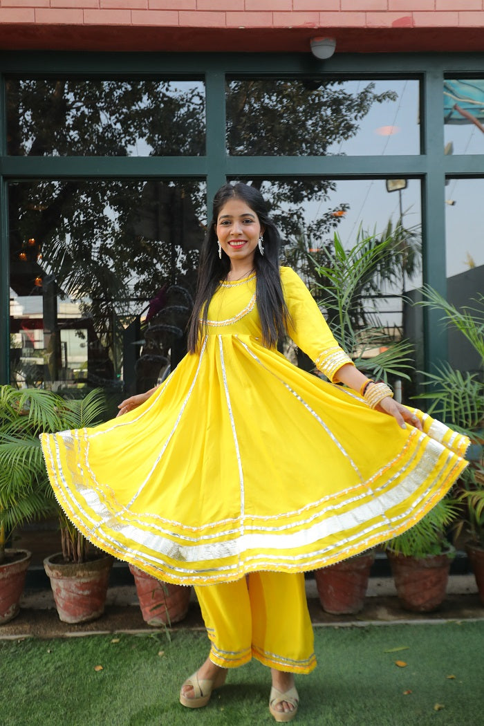 Yellow Heavy Gota Work Set